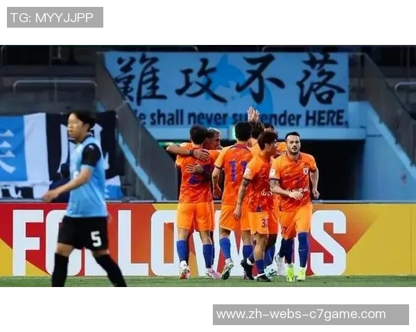 中超联赛四轮不败的球队展现强大实力与团队合作精神 中超联赛四轮不败的球队展现强大实力与团队合作精神